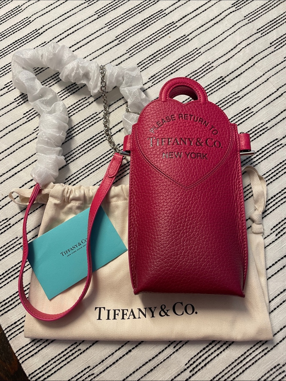 Tiffany & Co. Ombré Pink Pebbled Leather Crossbody Phone Bag
